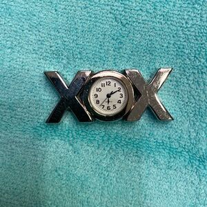 Vintage Novelty mini clock hugs and kisses 💋